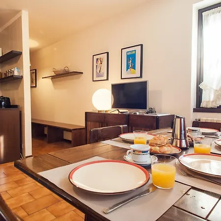 Casa Splugen Halldis Apartment